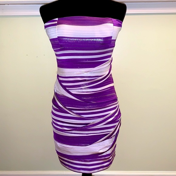 💜Mini Dress, Strapless and short💜 - Picture 2 of 8